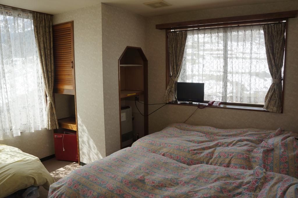 Hotel New Fukudaya Minamiuonuma Esterno foto